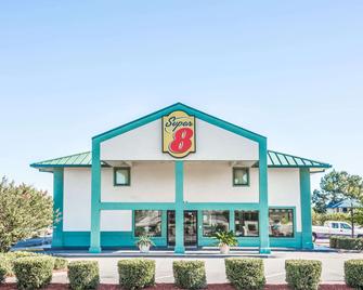Super 8 by Wyndham Valdosta/Conf Center Area - Valdosta - Κτίριο