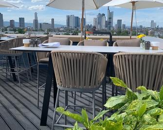 The Blasky - Frankfurt am Main - Balkon