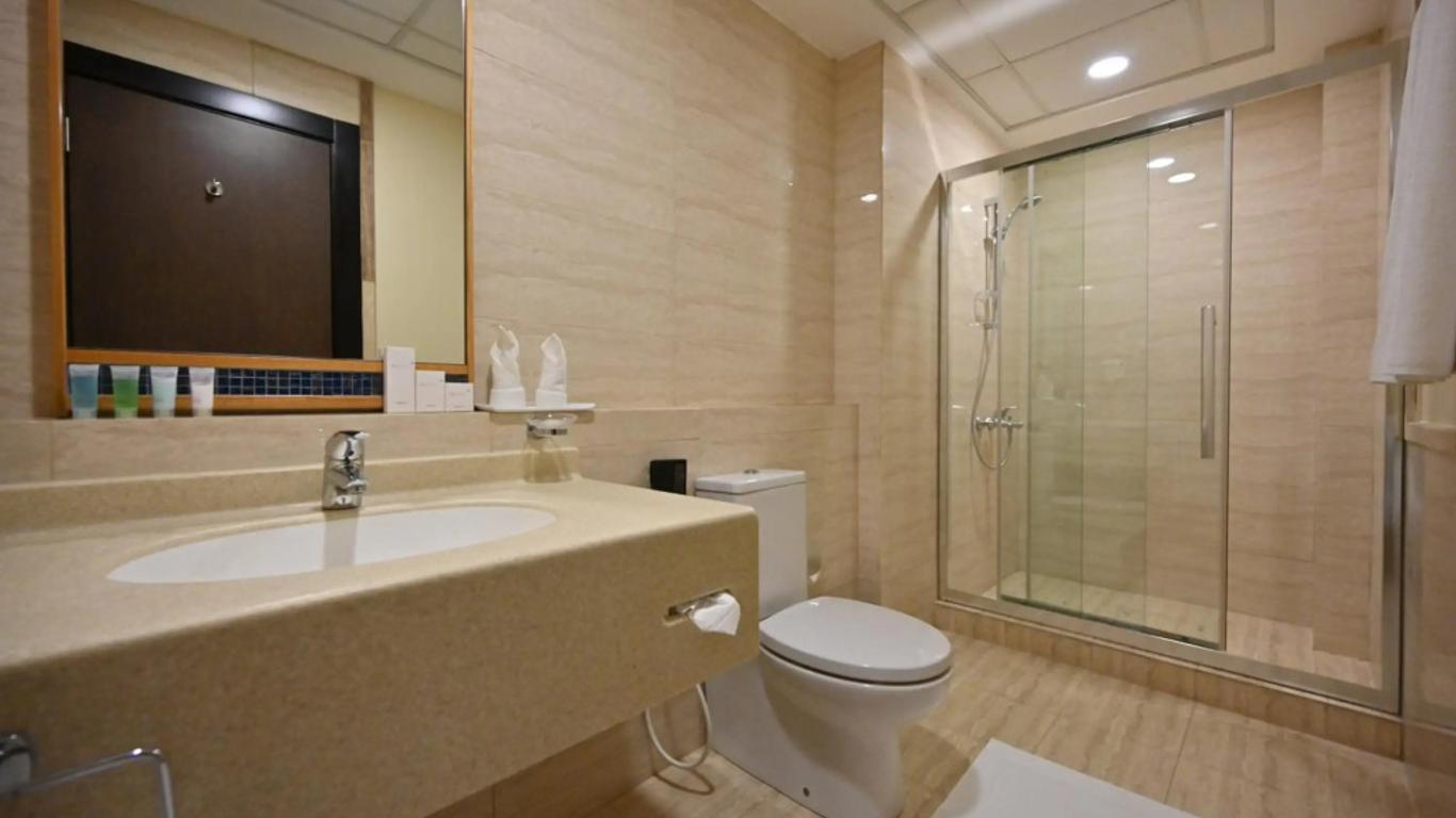 Harbour Suites Hotel