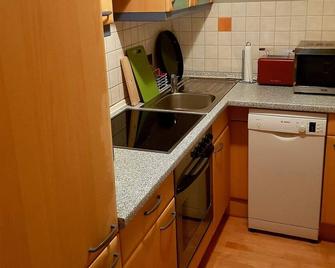 Family-friendly apartment right on the edge of the forest - Krimml - Kitchen