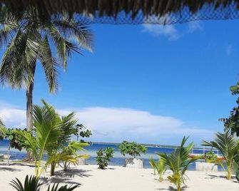 Saint John Beach House - Bantayan - Beach