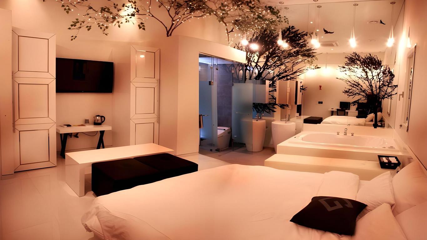 ييونجديونجبو هوتل جالاكسي