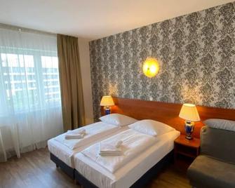 Hotel Atrium Charlottenburg - Berliini - Makuuhuone