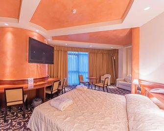 Dado Hotel - Parma - Bedroom