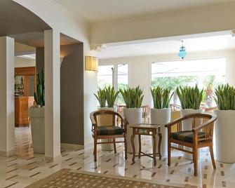 Hotel Trionfal - Fronte Mare - Vicinissimi Al Centro - Cervia