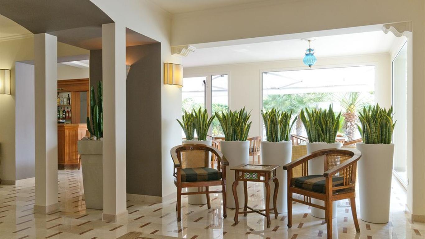 Hotel Trionfal - Fronte Mare - Vicinissimi Al Centro