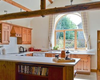1 bedroom accommodation in Pont-Rhyd-y-Groes, near Ystrad Meurig - Tregaron - Kitchen