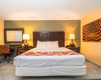 Sevilla Inn - Near Medieval Times - Kissimmee - Schlafzimmer