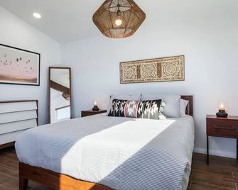 The Perch - Cozy Joshua Tree Retreat + Hot Tub - Yucca Valley - Slaapkamer