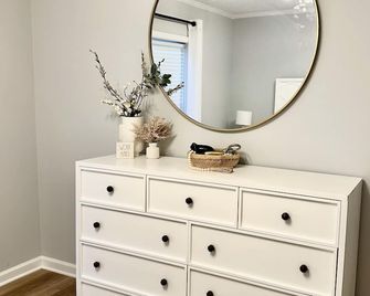 Luxe Cottage - South Chesterfield - Petersburg - Room amenity