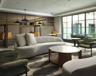 Courtyard by Marriott Los Angeles Pasadena/Old Town - Pasadena - Recepción