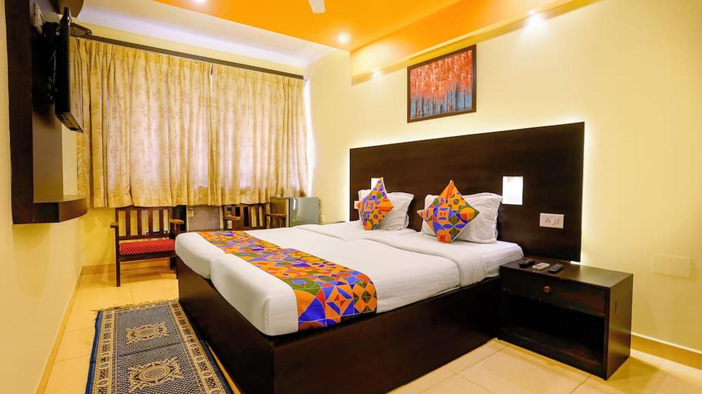 Fabhotel Manoshanti - Nr Big Daddy Casino