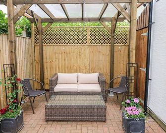 Ty'r Winllan - Newport - Innenhof