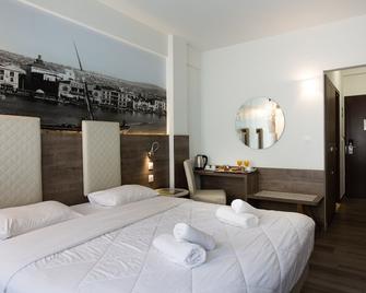 Metropolitan Hotel - Thessaloniki - Bedroom