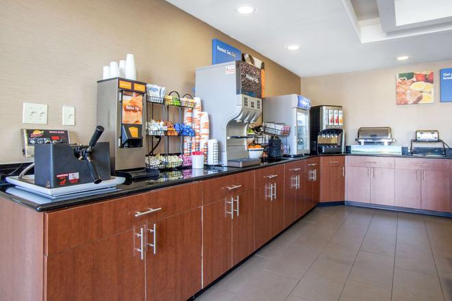 Comfort Inn And Suites Norman Near University 72 1 2 1