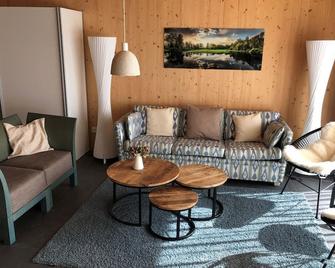 Barrierefreie Ferienwohnungen am Wasserturm Landau - Südpfalz - Landau (Pfalz) - Living room