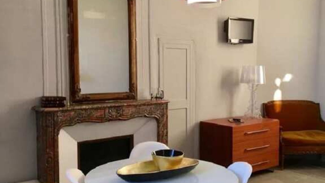 Palais Des Rois d'Aragon