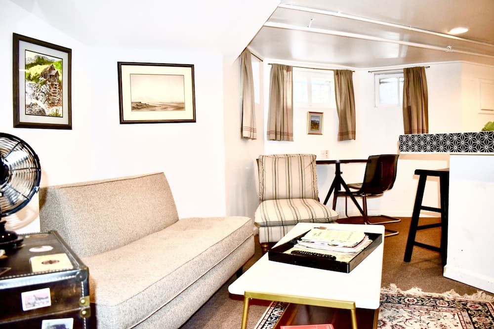 Off the Park Walk to Everything Whole Foods, Restaurants Coffee & Bus - דנבר - סלון