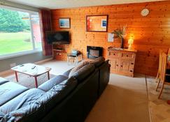 Torcroft Lodges - Inverness - Living room