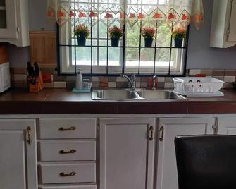 Mandarin Housing - Toco - Cuisine