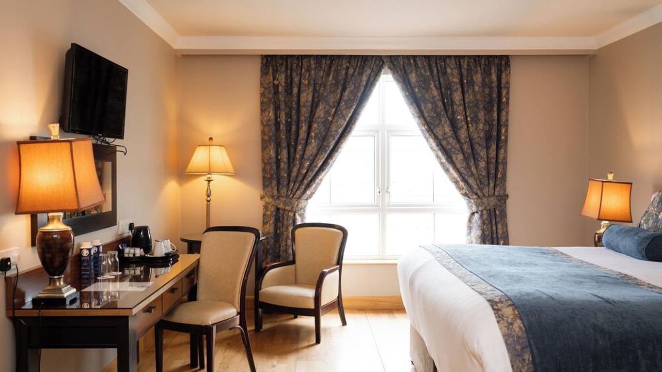 The Villa Rose Hotel & V-Spa