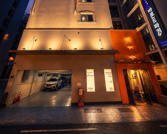 Baron De Paris Hotel - Seúl - Edificio