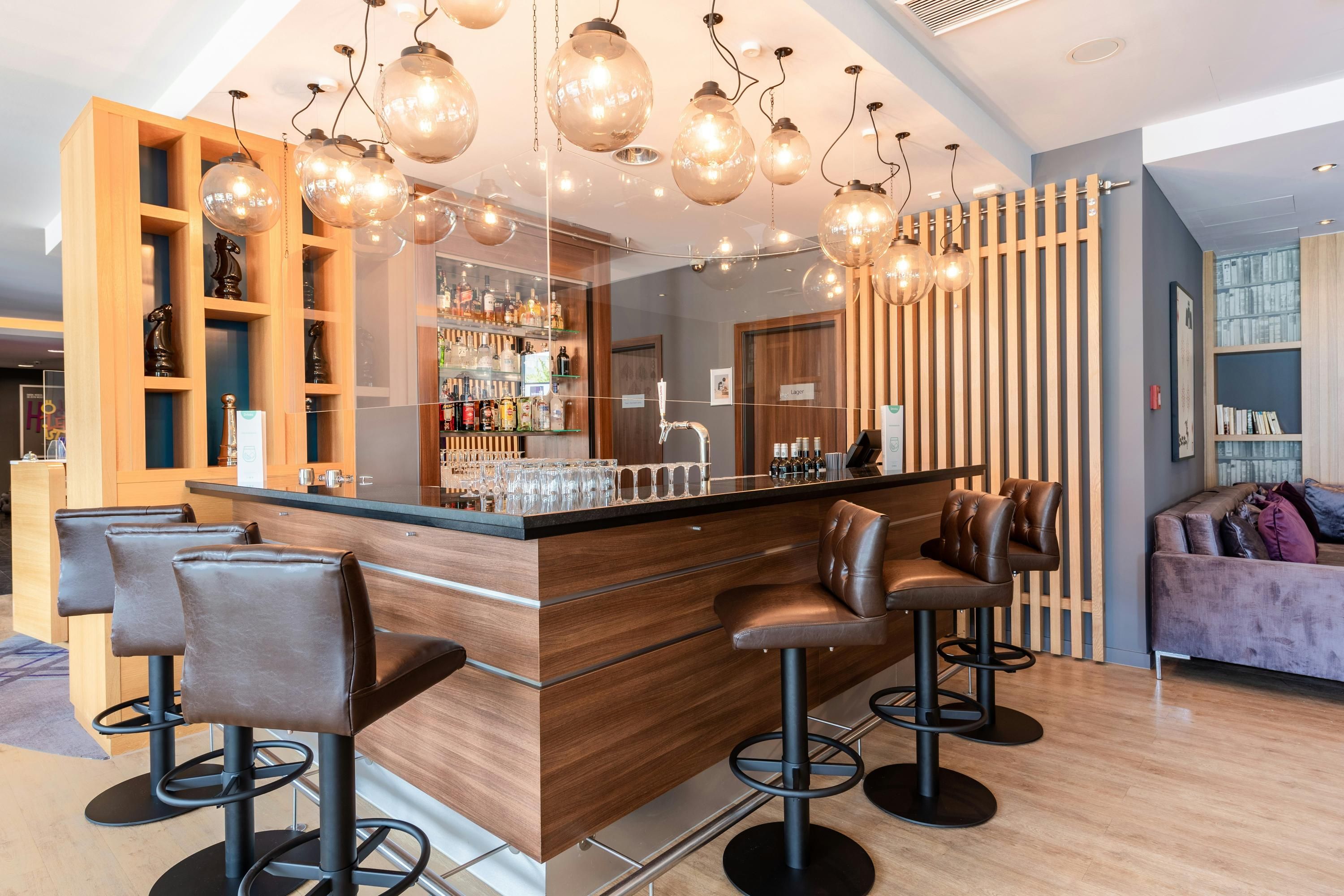 Premier Inn Stuttgart Airport - Leinfelden-Echterdingen - Bar