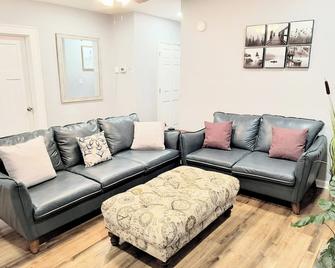 Comfy 3bd-2ba Near Colleges,tanger, Coliseum - Greensboro - Olohuone