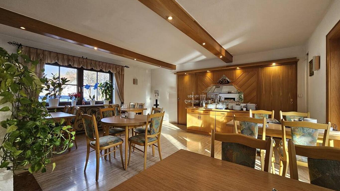 أريفيل هوتل آم بيرجسون