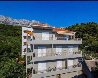 Studio apartman Maja - Tučepi - Building