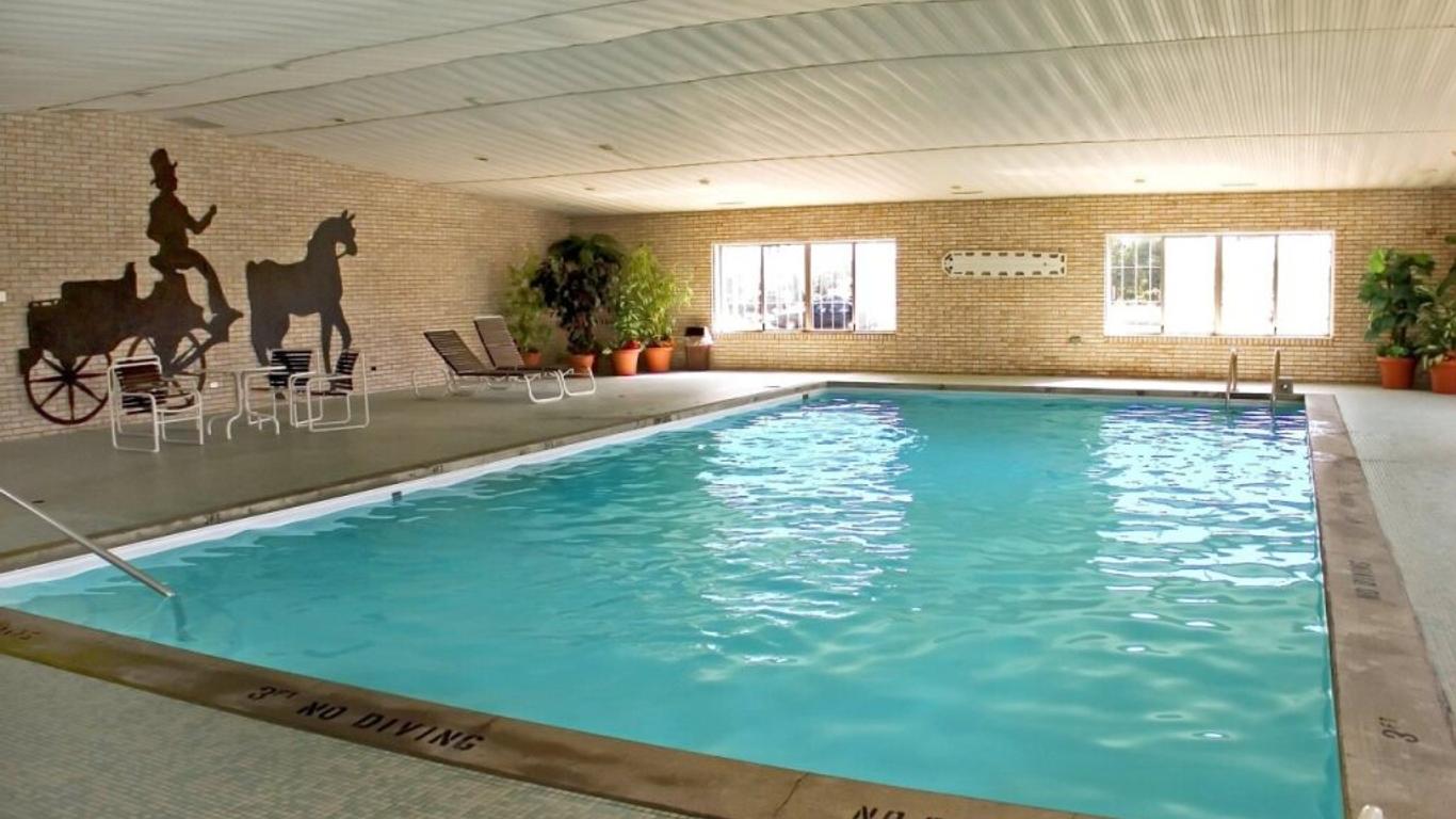 Magnuson Hotel Fowlerville