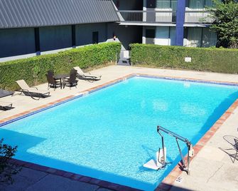 Hotel elev8 - Conroe - Pool