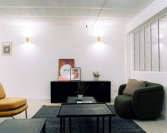 أوتسايت بوردو - بوردو - غرفة معيشة