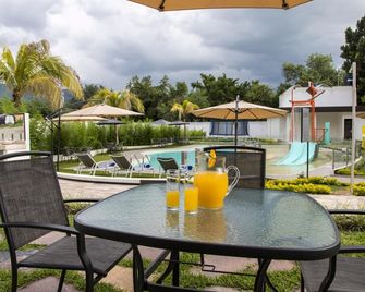 La Terraza Hotel - Jalpan - Patio
