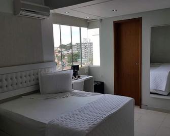 Emirates Hotel & Suites - Santana do Livramento - Habitación