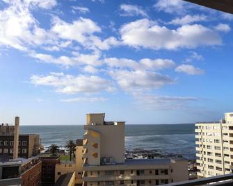 Eighty2 On M - Fluent Serviced Apartments - Kapstadt - Balkon