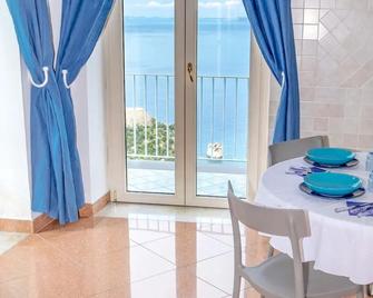 Casa Mareluna - Vico Equense - Comedor