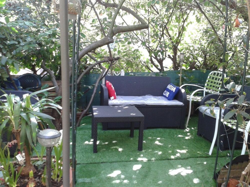 Domaine des Plantes - רן - פטיו