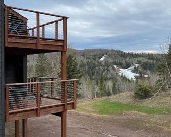 Slopeside North Shore Views | Ski-In/Ski-Out | Hot Tub - Lutsen