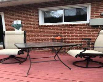 20% discount-Baltimore& DC Metro area - Catonsville - Patio