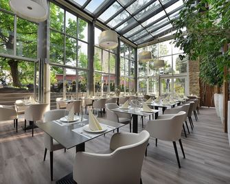 Premium Wellness & Wine Hotel Znojmo - Znojmo - Ristorante