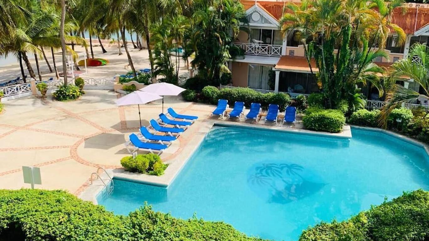 Coco Reef Resort and Spa