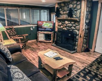 Timber Creek Chalets- 3 chalet - Estes Park - Salon