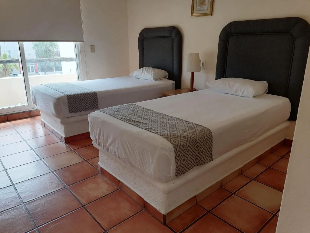 Hotel & Suites Las Palmas - סן חוסה דל קאבו
