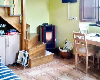 Cozy House In Grandas De Salime With Mou - Grandas de Salime - Comedor