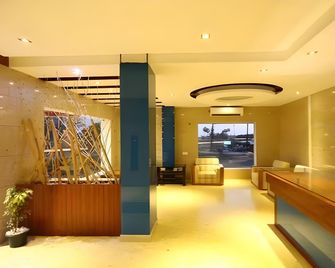 Hotel Crescent Crest Sriperumbudur - Srīperumbūdūr - Hall d’entrée