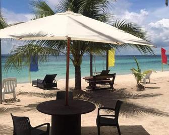 Anaya Beach Resort - Bantayan - Beach