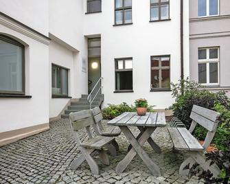 Apartment 'Ferienwohnung 2' with Shared Terrace and Wi-Fi - Luckau - Patio