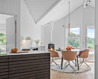 Beautiful home in Kolding with WiFi - Kolding - Essbereich