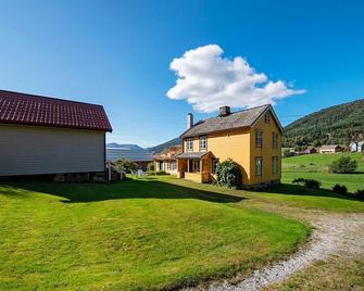 Holiday Home Nedre II - Eidsdal - Edificio